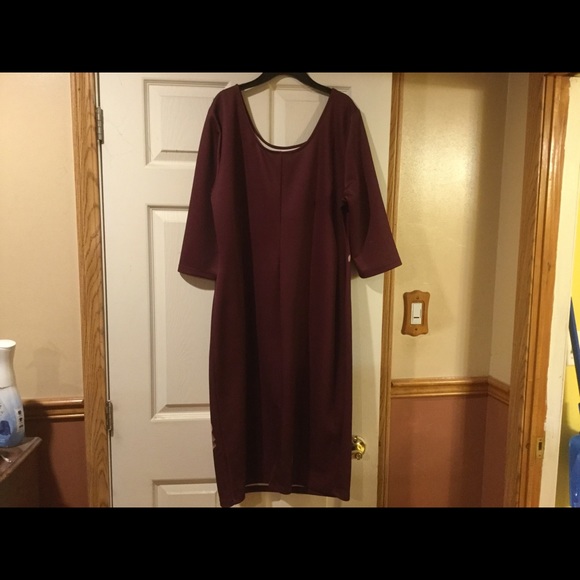 Dress - Picture 2 of 3
